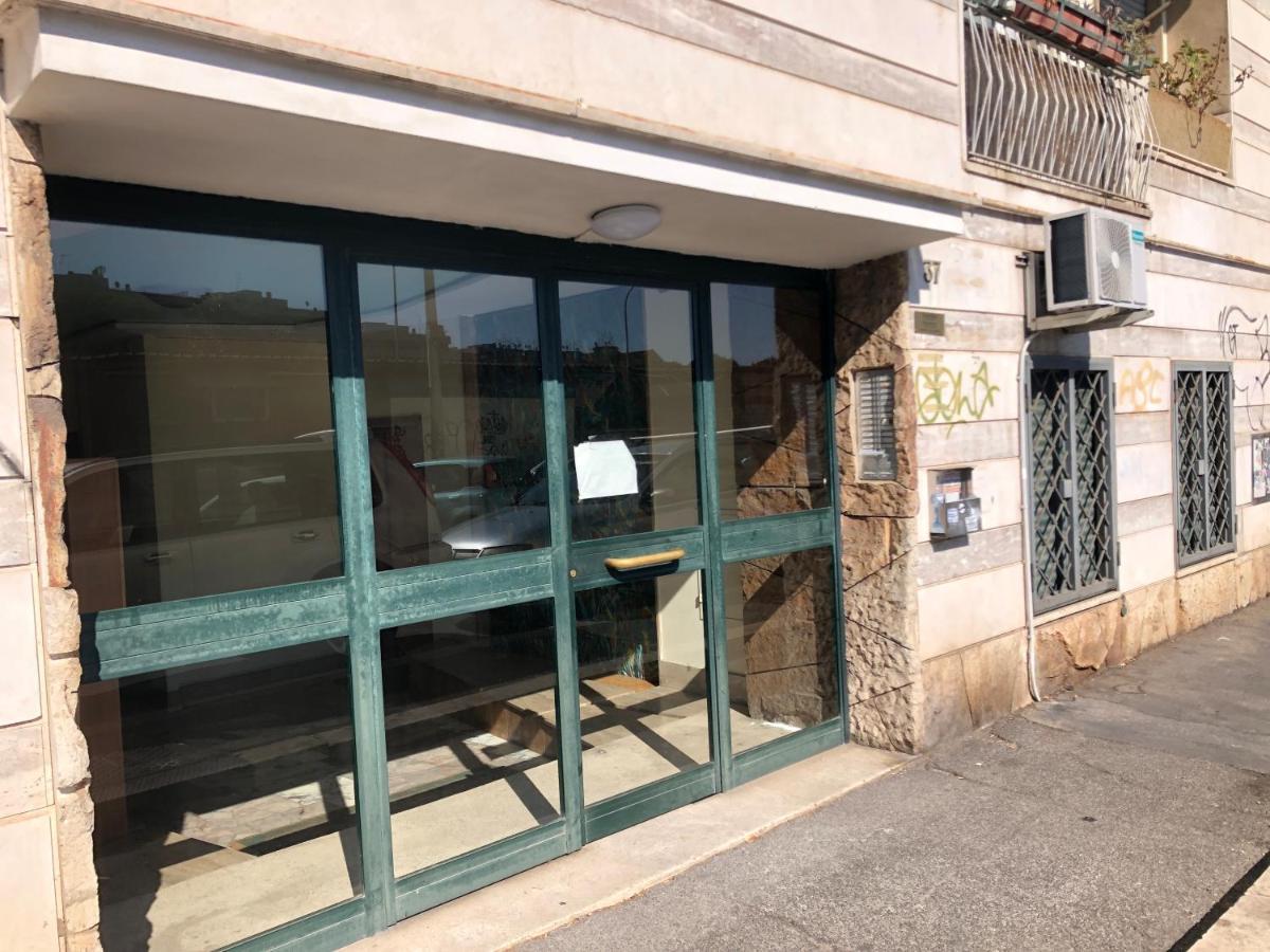 Questa Casa Non E Un Albergo Ciu-Atr 9390-9 Rome Luaran gambar