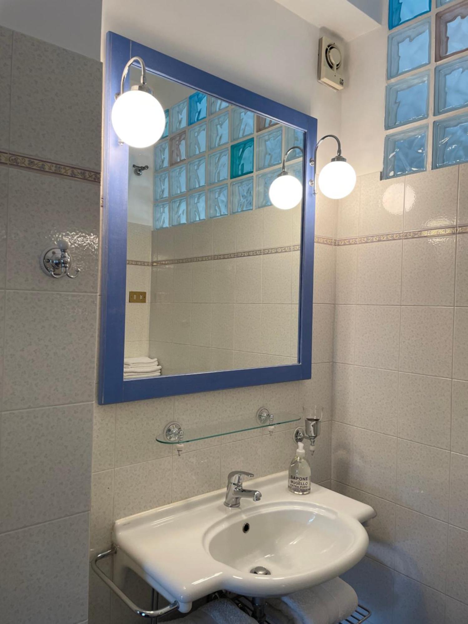 Questa Casa Non E Un Albergo Ciu-Atr 9390-9 Rome Luaran gambar